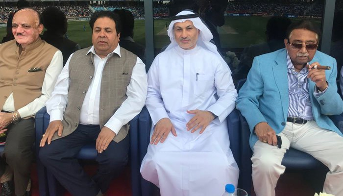 پرویز مشرف بھارت اور افغانستان کا میچ دیکھنے پہنچ گئے