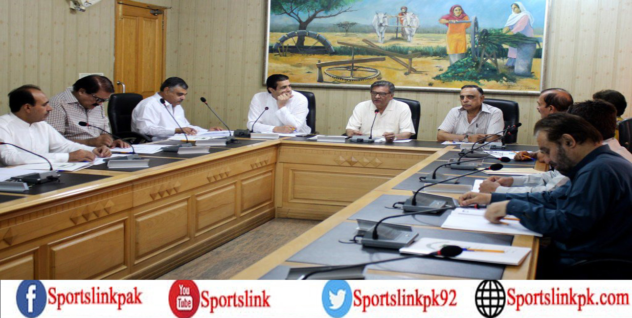 ایگزیکٹو بورڈ نے اولمپئین آصف باجوہ کو سیکرٹری پی ایچ ایف تعینات کرنے کی منظوری دیدی
