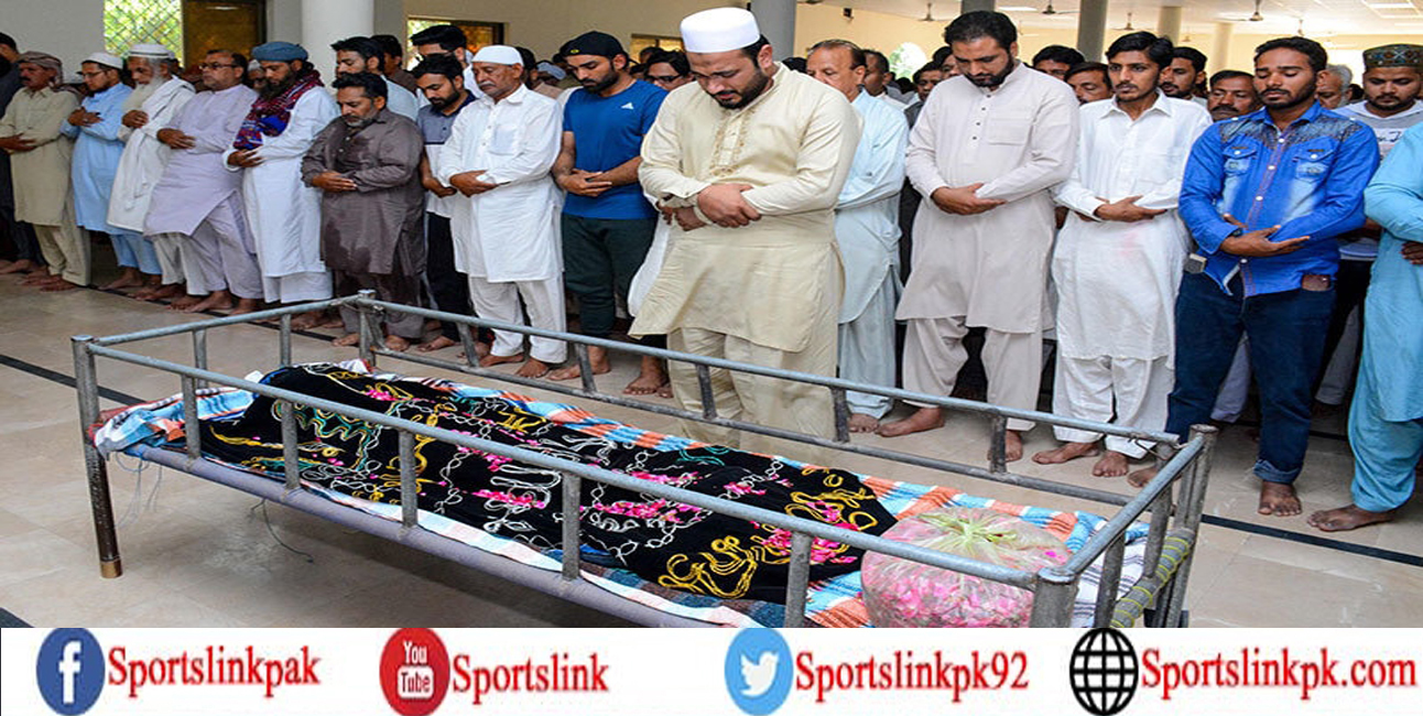 کرکٹر آصف علی کی بیٹی کو سپرد خاک کردیا گیا