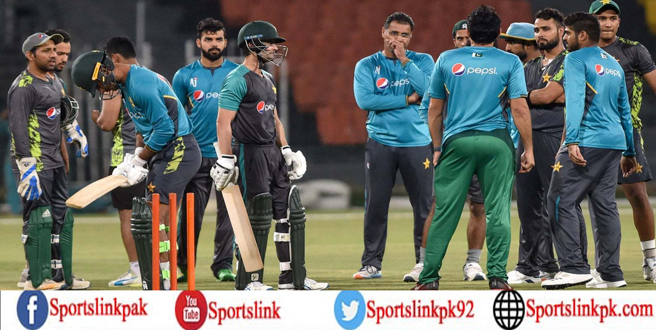 سری لنکا کیخلاف ٹی ٹوئنٹی اور ون ڈے سیریز کیلئے ٹیم کا اعلان ،عمر اکمل ،احمد شہزاد جگہ بنانے میں ناکام