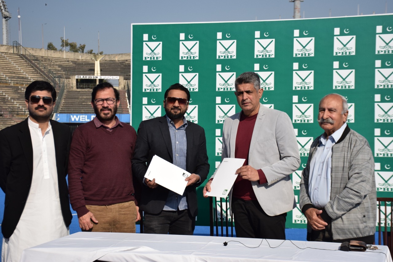 پاکستان ہاکی فیڈریشن نے ہاکی فائیو لیگ کے انعقاد کا معاہدہ کرلیا