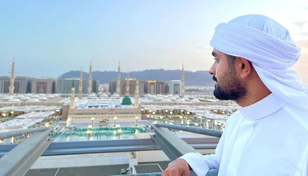 بابر اعظم نے گنبد خضرا کا روح پرور منظر شیئر کردیا