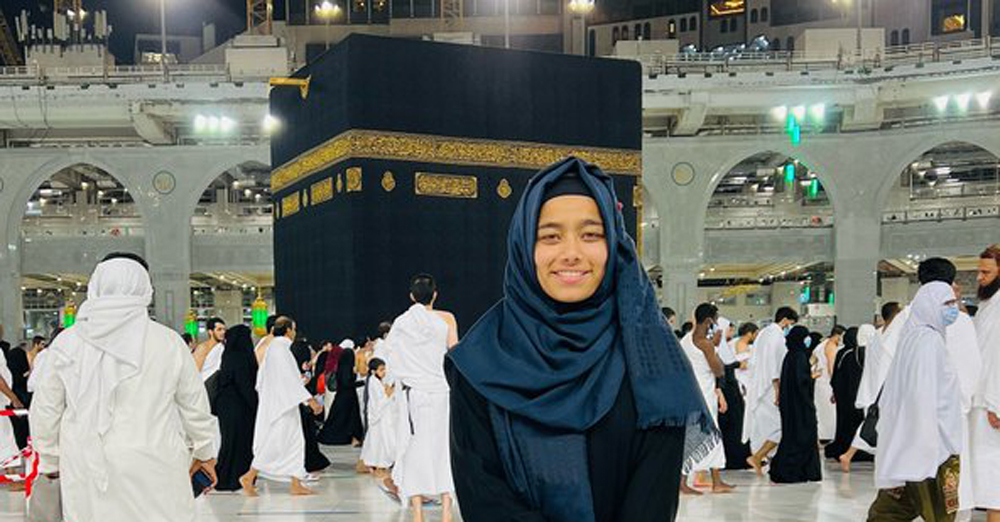 فاطمہ ثنا نے عمرے کی سعادت حاصل کرلی