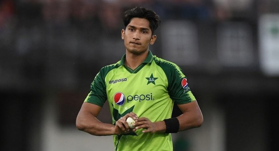 محمد حسنین کے بولنگ ایکشن ٹیسٹ کے لیے  آئی سی سی سے رابطہ کرنے کا فیصلہ