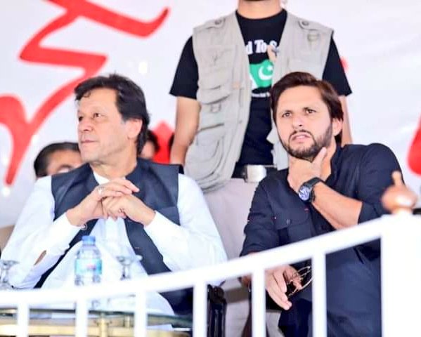 عمران خان کے بارے میں شاہد آفریدی کا بیان ٹاپ ٹرینڈ بن گیا