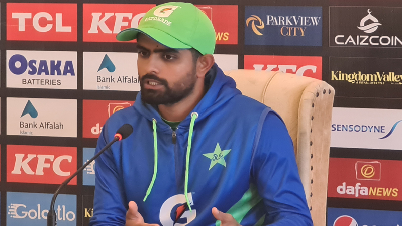بابر اعظم سے بہترین کپتان نہیں مل سکتا۔ راشد لطیف