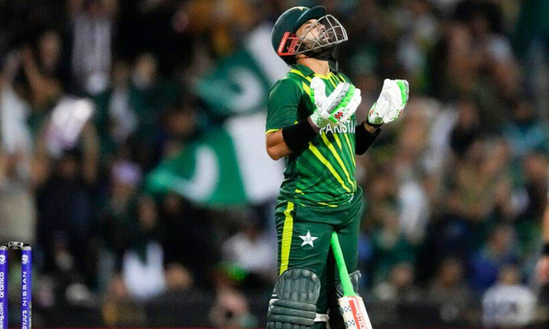 محمد رضوان 2023 میں ایک ہزار رنز مکمل کرنے والے پہلے کھلاڑی بن گئے ہیں۔ 