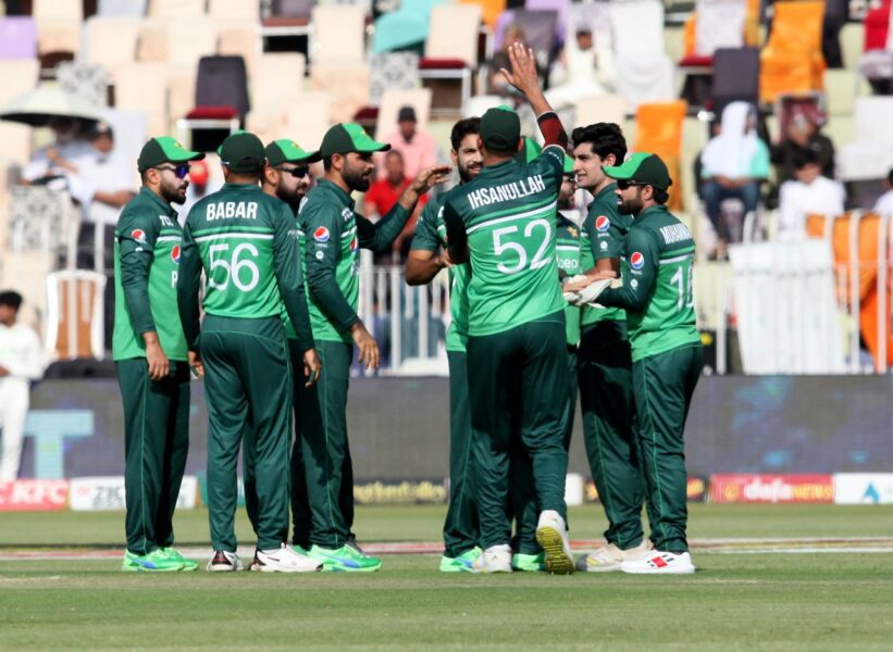  ڈیرل مچل کی شاندار سینچری کی بدولت کیوی ٹیم نے مقررہ 50 اوورز میں 5 وکٹوں کے نقصان پر 336 رنز اسکور کئے