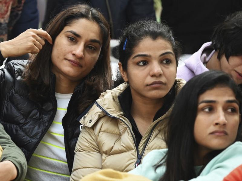 ریسلنگ فیڈریشن کے چیف کی گرفتاری تک احتجاج جاری رہے گا ' بھارتی پہلوانوں نے دوبارہ احتجاج شروع کردیا .