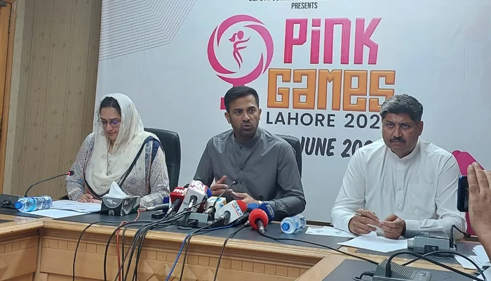 پنک گیمز کا مقصد خواتین کھلاڑیوں کو زیادہ سے زیادہ مواقع فراہم کرنا ہے' وہاب ریاض