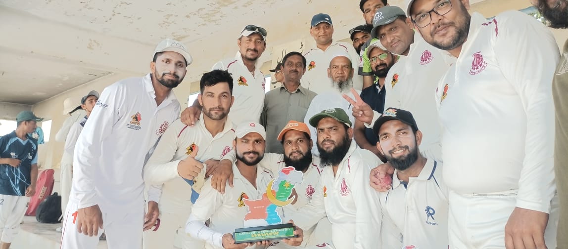 یونین اسپورٹس نے ینگ پاک فلیگ کو 6 وکٹوں سے شکست دیکر چیمپئن بننے کا اعزاز حاصل کرلیا