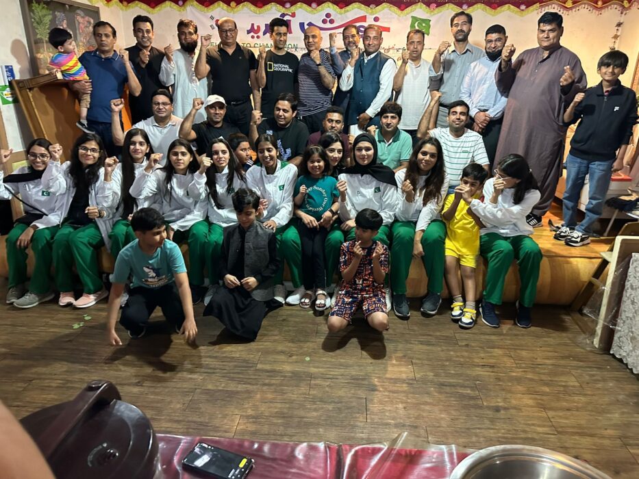 کوریا میں پاکستان کمیونٹی کے سربراہ نزاکت مرزا کی جانب سے پاکستانی ویمن نیٹ بال ٹیم کے اعزاز میں ڈنر کا اہتمام