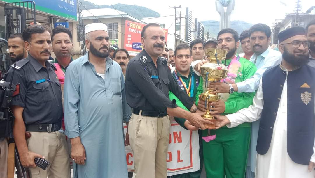 ایبٹ اباد کے خصوصی کھلاڑیوں کا شاندار استقبال