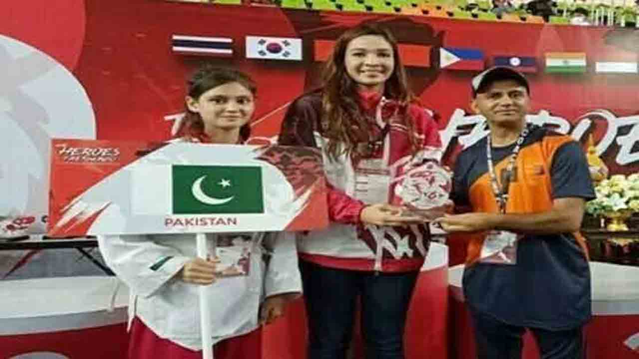 عائشہ ایاز نے انٹرنیشنل تائیکوانڈو چیمپئن شپ میں چوتھی بار گولڈ میڈل جیت لیا۔