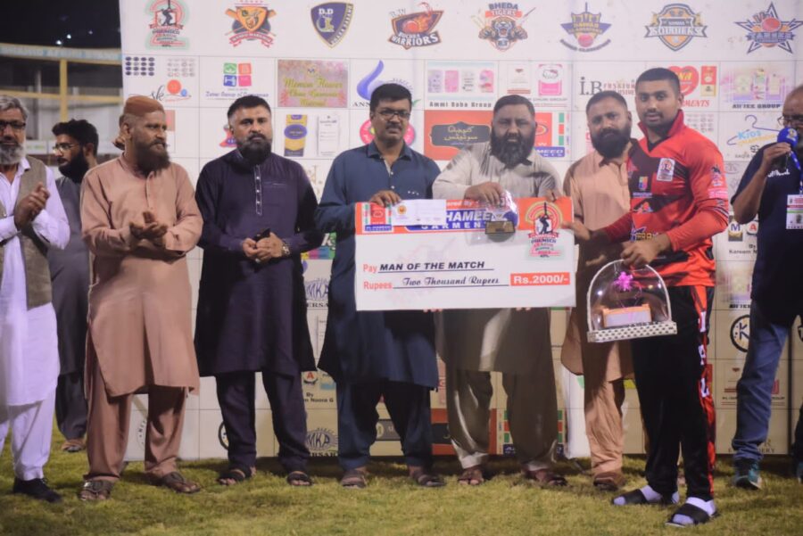 کھتری پریمیٸر لیگ سیزن 2 ; دانش عزیز کے 97 رنز کی دھواں دار ناقابل شکست اننگ نے ٹنگر اسٹارز کو فتح سے ہمکنار کردیا۔