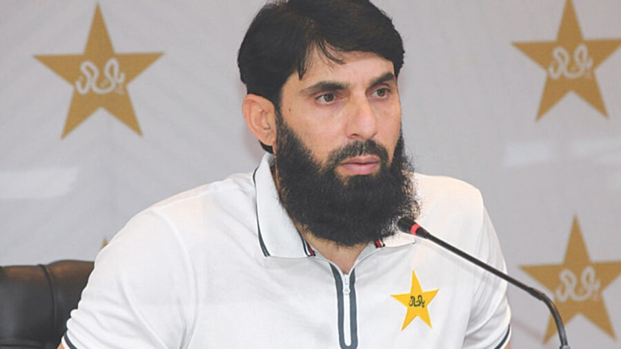 نجم سیٹھی کی جانب سے کوچز تبدیل کرنے کا فیصلہ غلط تھا ; مصباح الحق.