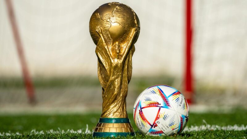 فیفا فٹبال ورلڈ کپ 2030 ء 3براعظموں کے 6ممالک میں منعقد ہوگا.