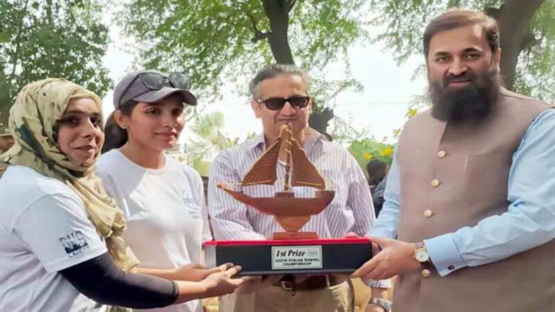 کشتی رانی کے مقابلوں کے کامیاب انعقاد پر کیپٹن (ر) ثاقب ظفر کو مبارکباد ; گورنر پنجاب
