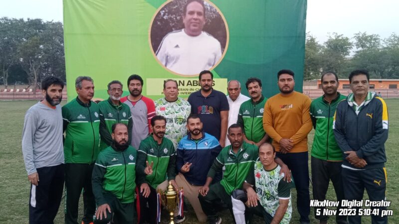 پاکستان ویٹرنز اور پشاور ویٹرنز کا سنسنی خیز فائنل میچ ڈرا