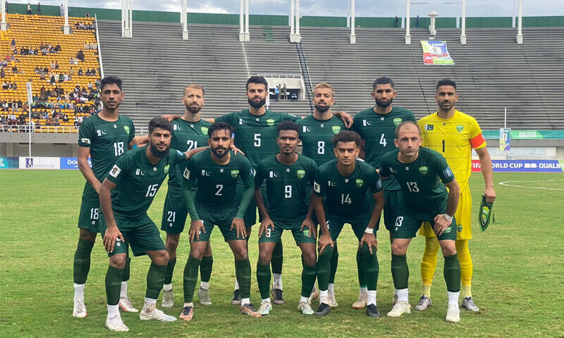 فیفا ورلڈ کپ کوالیفائر راؤنڈ: قومی فٹبال ٹیم وطن واپس پہنچ گئی