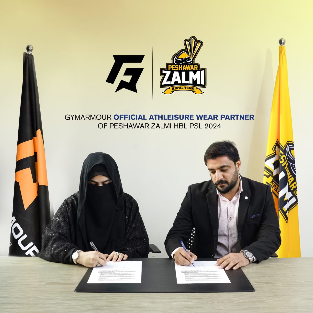 پاکستان سپرلیگ سیزن 9 کیلئے پشاور زلمی اور جم آرمر کے درمیان معاہدہ