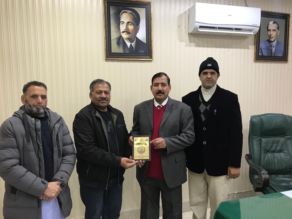 یونیورسٹی آف انجینئرنگ اینڈ ٹیکنالوجی [UET] ٹیکسلا نے کامیابی سے پی ایم یوتھ اسپورٹس ہینڈ بال ٹیلنٹ کا انعقاد کیا۔