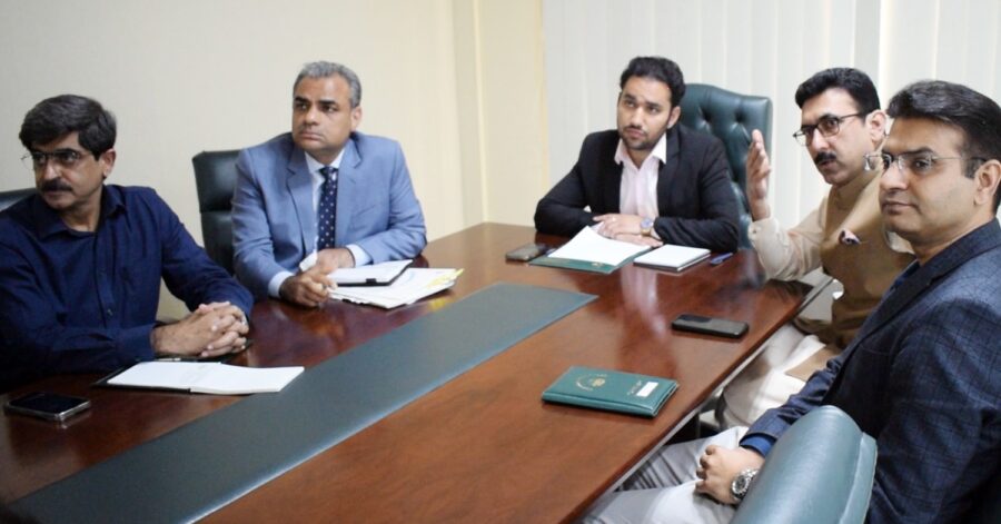 سپورٹس کی ترقی کیلئے بیرونی ممالک سے ماسٹر کوچز بلائیں گے، فیصل ایوب کھوکھر