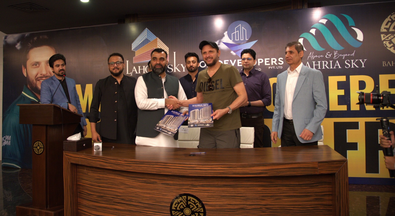 شاہد خان آفریدی اوز ڈویلپرز کے ایمبیسڈربن گئے.