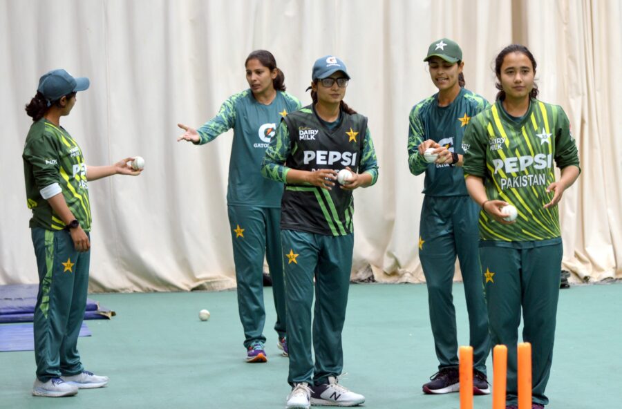 پاکستان ویمنز کرکٹ ٹیم کا کاؤنٹی گراؤنڈ، نارتھمپٹن میں ٹریننگ کا تیسرا روز