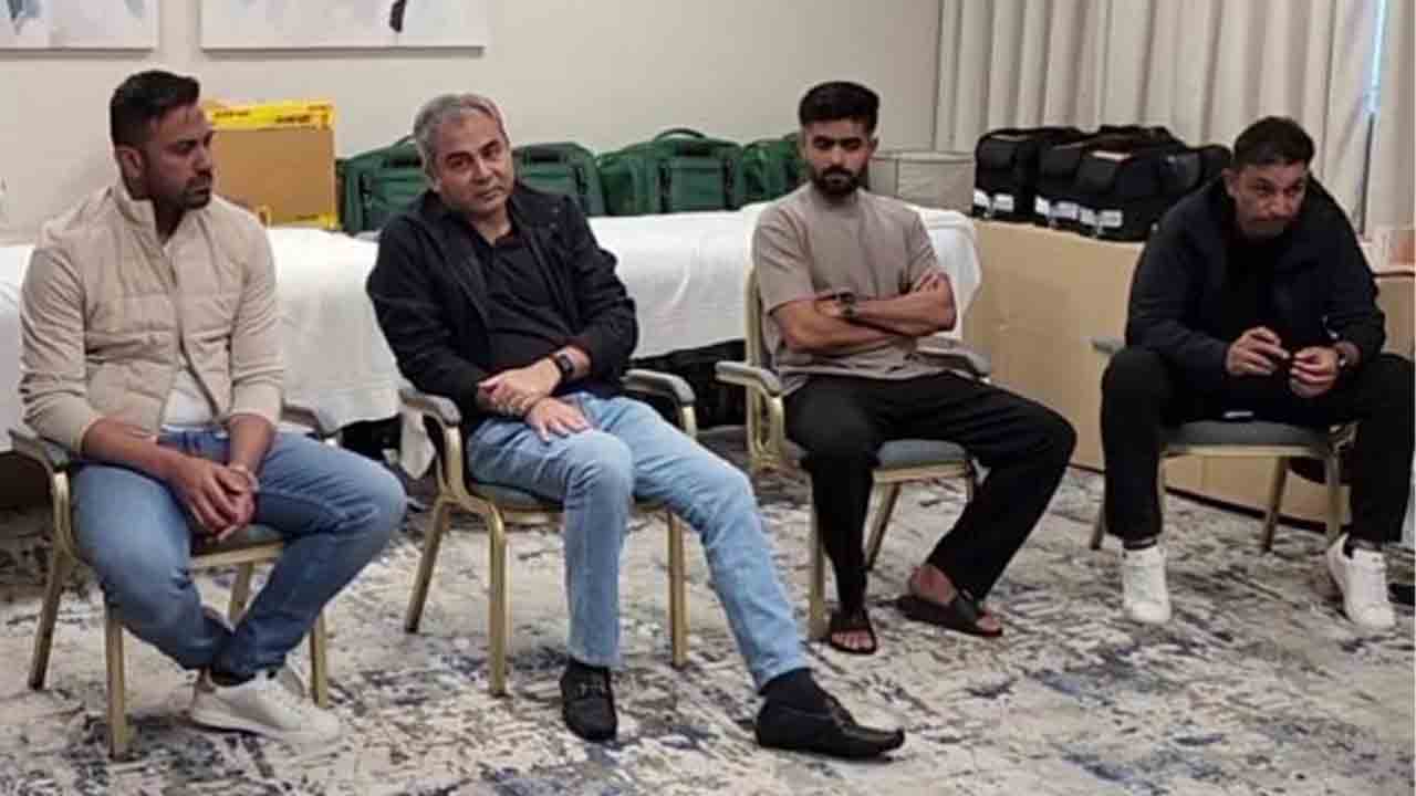 محسن نقوی کی ڈبلن میں کھلاڑیوں سے 2 گھنٹے طویل ملاقات ؛ کھلاڑیوں کا حوصلہ بڑھایا۔