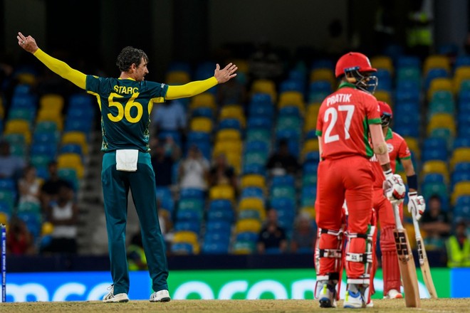 ٹی ٹوئنٹی ورلڈ کپ ؛ آسٹریلیا نے عمان کو شکست دے دی۔