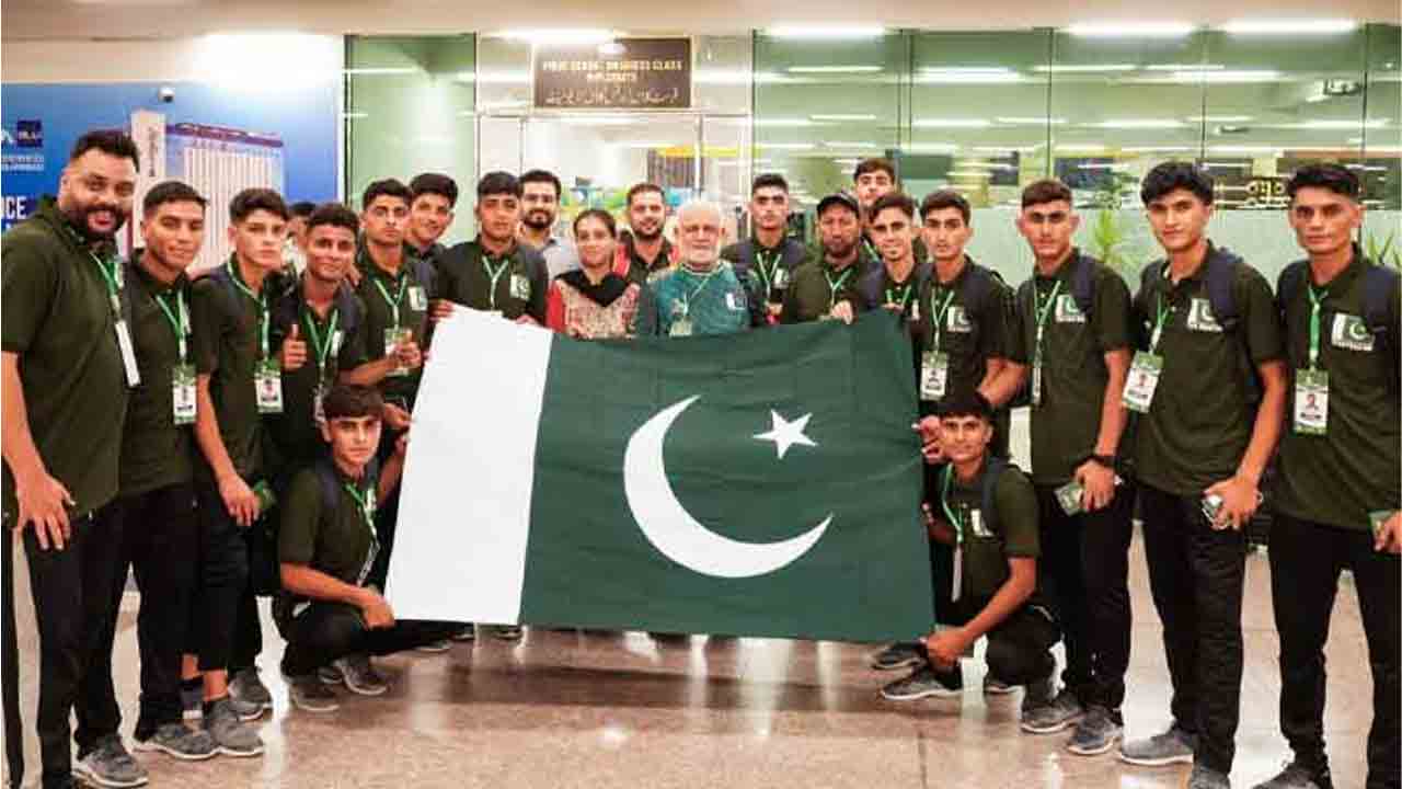 پاکستان سٹریٹ چائلڈ فٹبال ٹیم ناروے کپ میں شرکت کیلئےناروے اوسلو پہنچ گئی