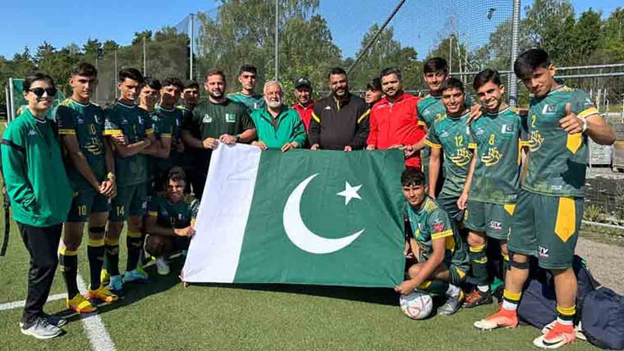 ناروے کپ ؛ پاکستان سٹریٹ چائلڈ فٹبال ٹیم سیمی فائنل میں پہنچ گئی