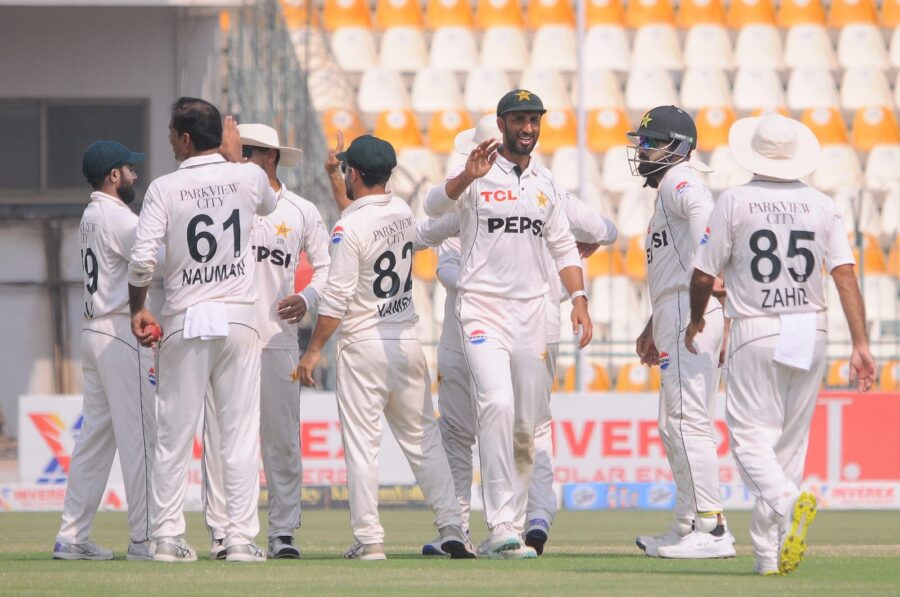 اسپیکر قومی اسمبلی کی قومی کرکٹ ٹیم کو انگلینڈ کے خلاف ٹیسٹ میچ جیتنے پر مبارکباد