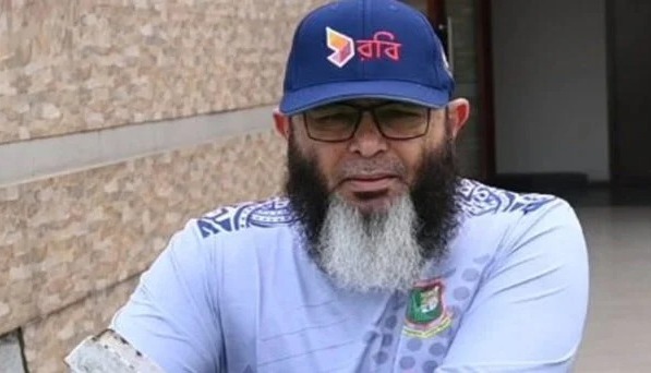 مشتاق احمد نے بنگلا دیش کرکٹ ٹیم کو ایک بار پھر جوائن کر لیا