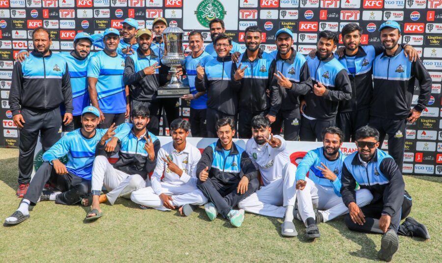سیالکوٹ نے سنسنی خیز مقابلے کے بعد ایک وکٹ سے "قائداعظم ٹرافی" جیت لی