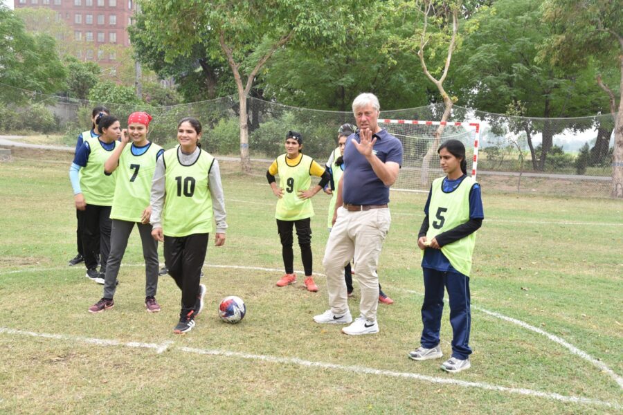 پنالٹی کارنر سپیشلسٹ فلورس جان بوولینڈر دورہ لاہور کے بعد واپس وطن چلے گئے