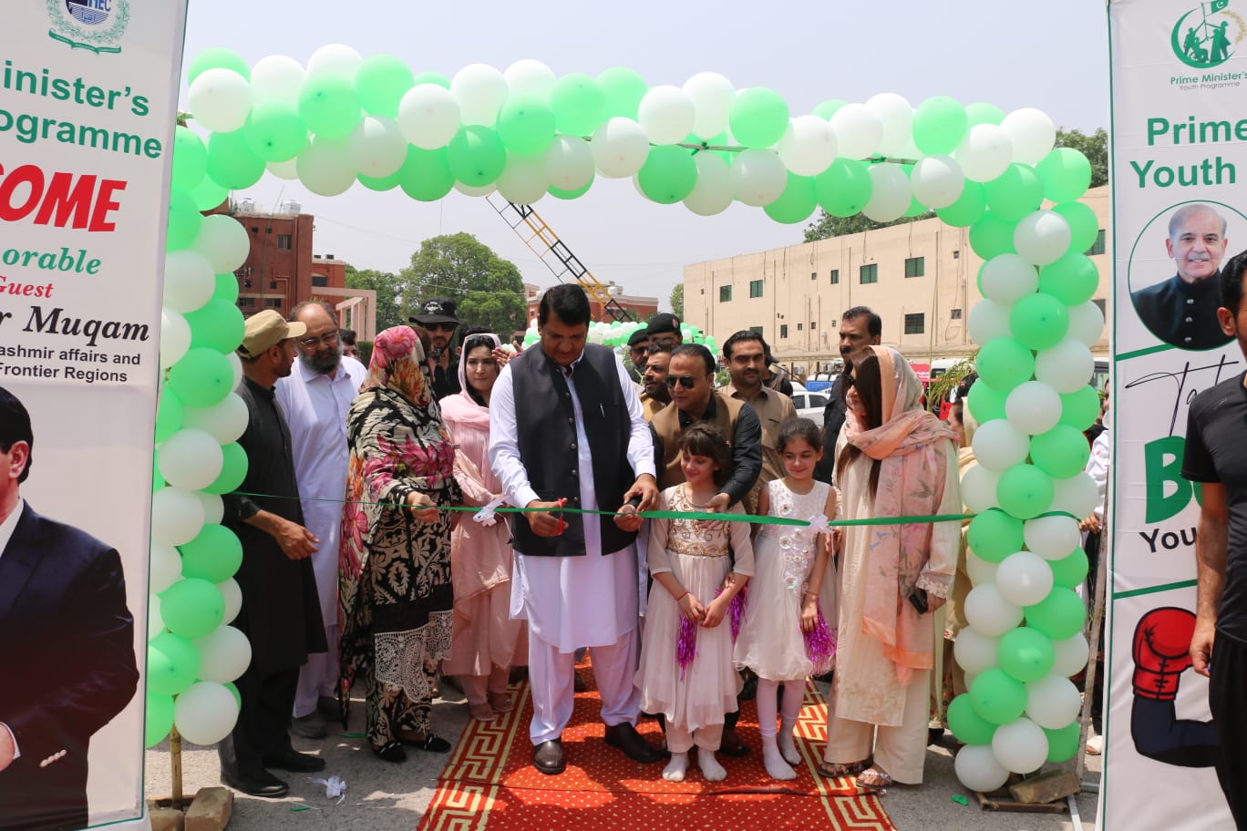 پشاور : پرائم منسٹر یوتھ پروگرام کے زیر اہتمام وومن ٹیلنٹ باکسنگ ٹرائلز کا انعقاد