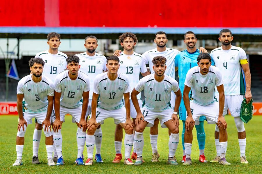ڈائمنڈ جوبلی فٹبال ٹورنامنٹ ;  ٹیم کے ہیڈ کوچ، کھلاڑیوں اور آفیشلز کے لیے نقد انعامات کا اعلان