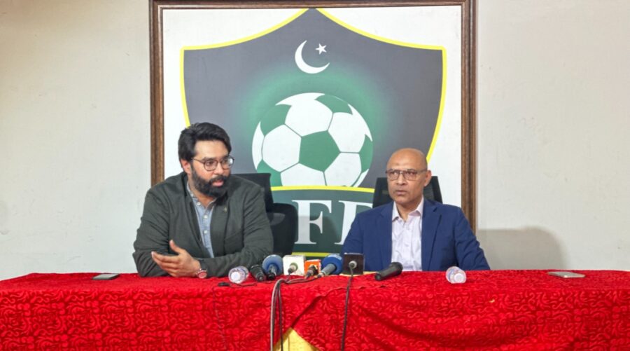 طویل انتظار کا خاتمہ: ملکی فٹ بال کی بحالی کے لیے تاریخی 'ڈسٹرکٹ فٹ بال چیمپئن شپ 2026' کا اعلان