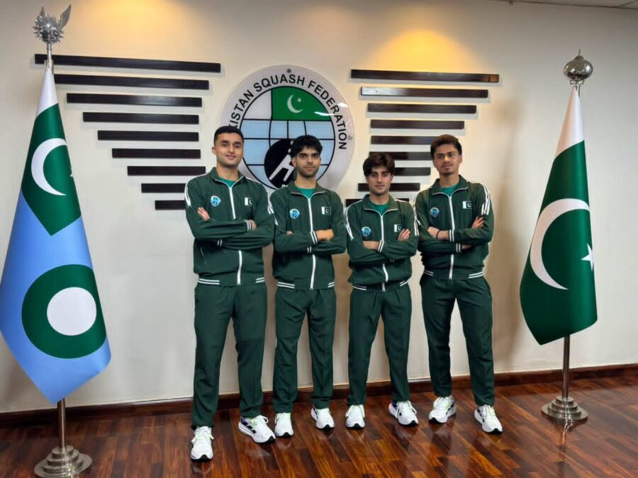 پاکستان جونیئر سکواش ٹیم ورلڈ چیمپئن شپ میں شرکت کے لیے کینیڈا روانہ